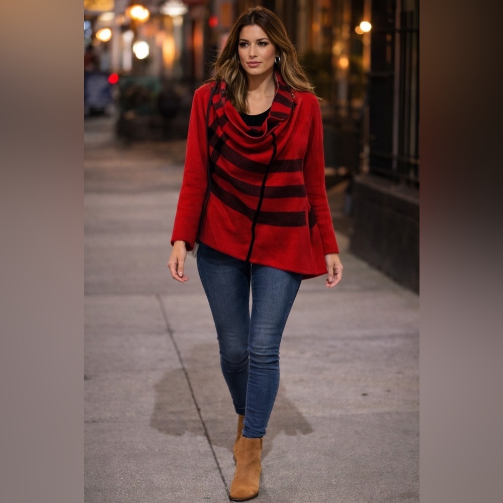 LA DONNA Red and Black Women's Blanket Jacket Sz OS, NWOT